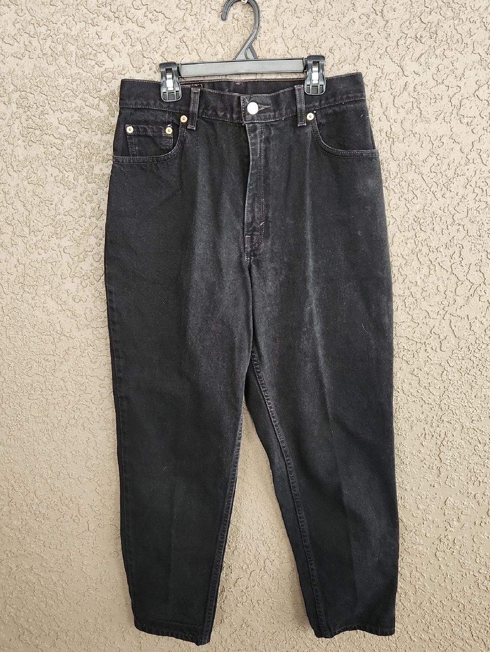Vintage Levi's 550 Jeans Relaxed Fit Tapered Leg Black Denim SHORT